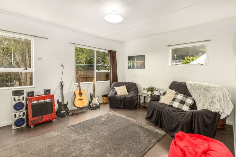 Photo of property in 5 Redwood Close, Paraparaumu, 5032