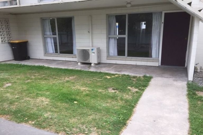 Photo of property in 22 Blackett Street, Rangiora, 7400