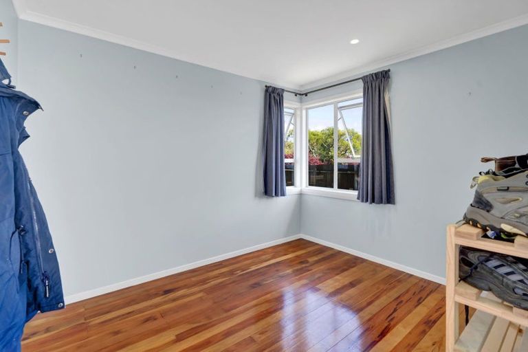 Photo of property in 12 Standish Street, Westown, New Plymouth, 4310