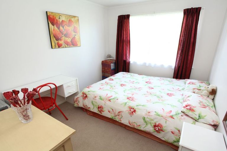 Photo of property in 14 Challinor Street, Pakuranga, Auckland, 2010