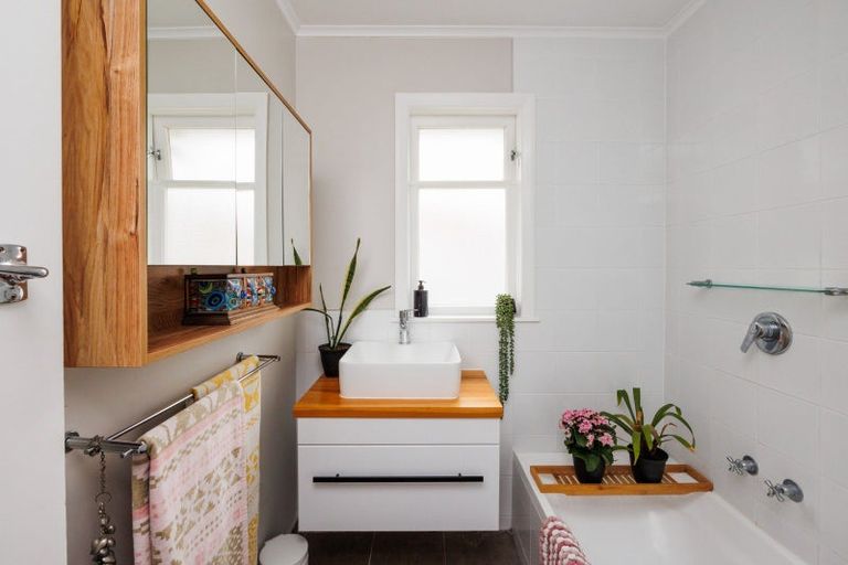 Photo of property in 921 Upper Main Street, Roslyn, Palmerston North, 4414