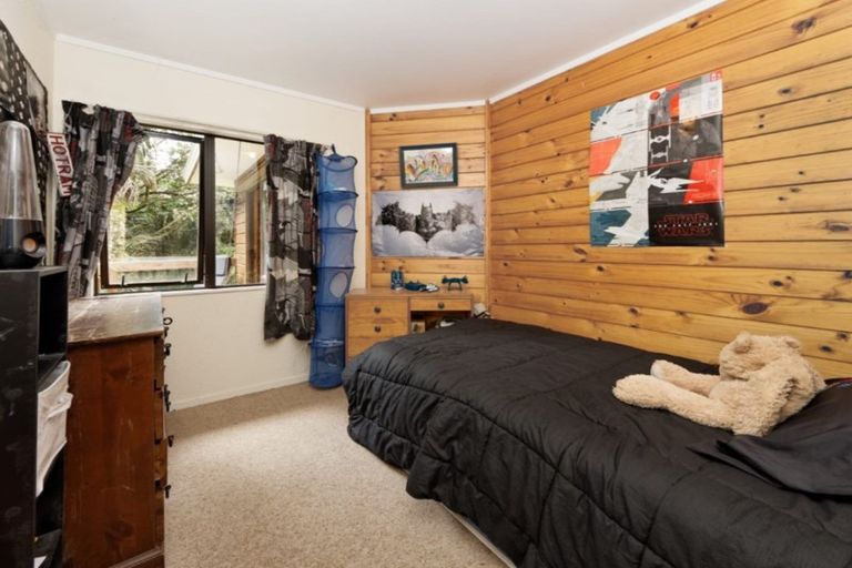 Photo of property in 130 Victory Road, Laingholm, Auckland, 0604