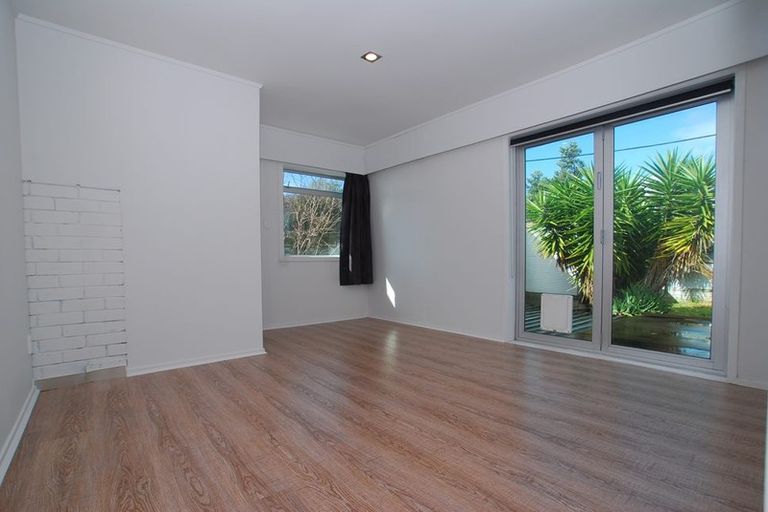 Photo of property in 35a Bay Street, Red Beach, 0932