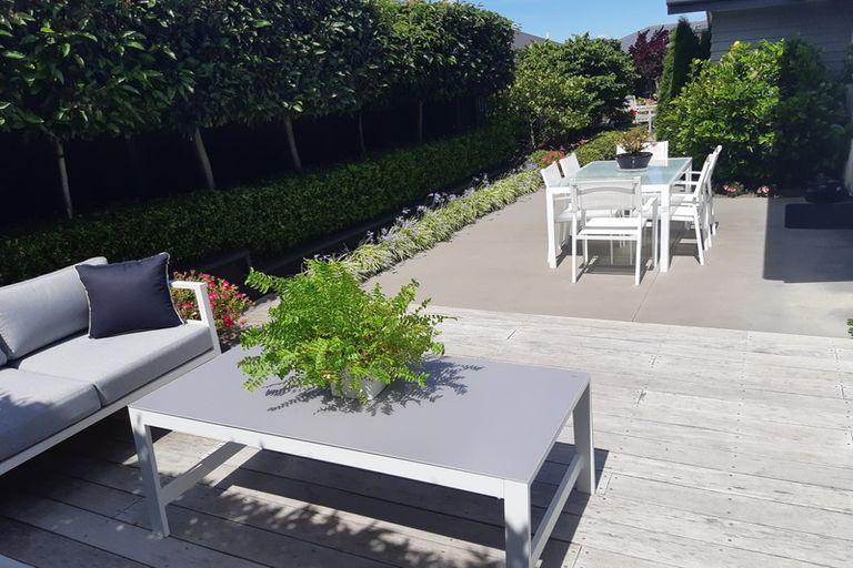 Photo of property in 6 Overton Place, Prebbleton, 7604