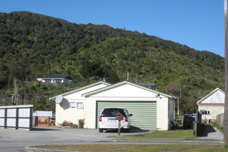 Photo of property in 15 Baillie Place, Cobden, Greymouth, 7802
