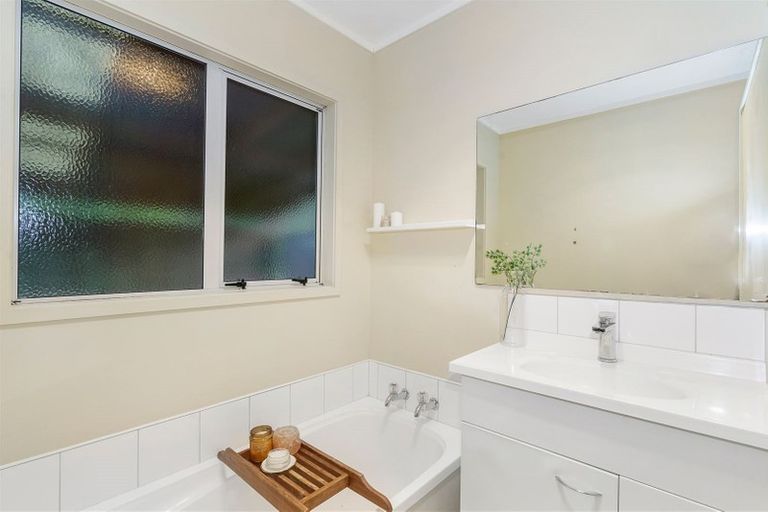 Photo of property in 15 Linnell Road, Poroti, Whangarei, 0179