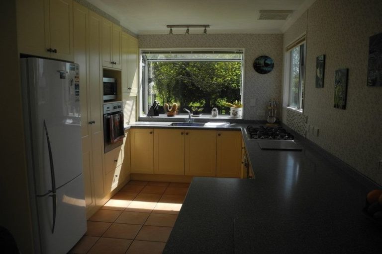Photo of property in 128 Maytown Road, Waimate, 7978