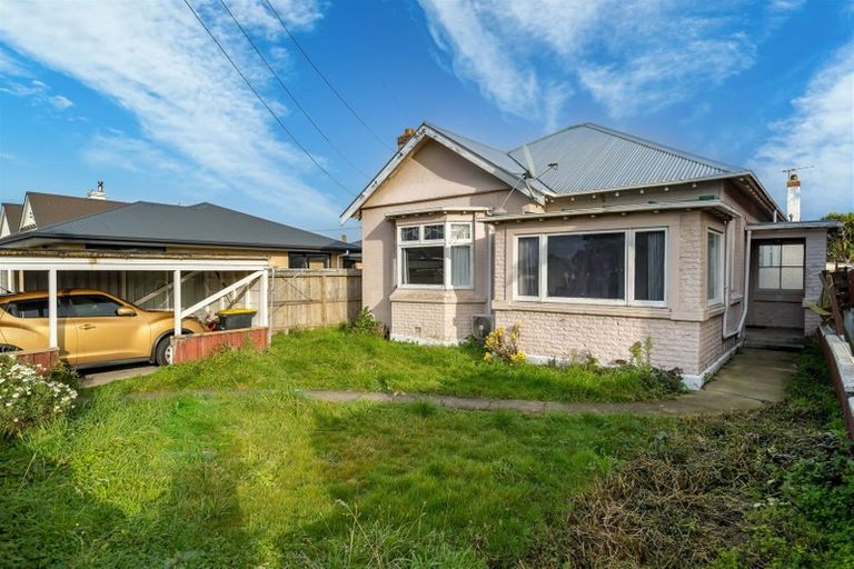 Photo of property in 42 Queens Drive, Saint Kilda, Dunedin, 9012