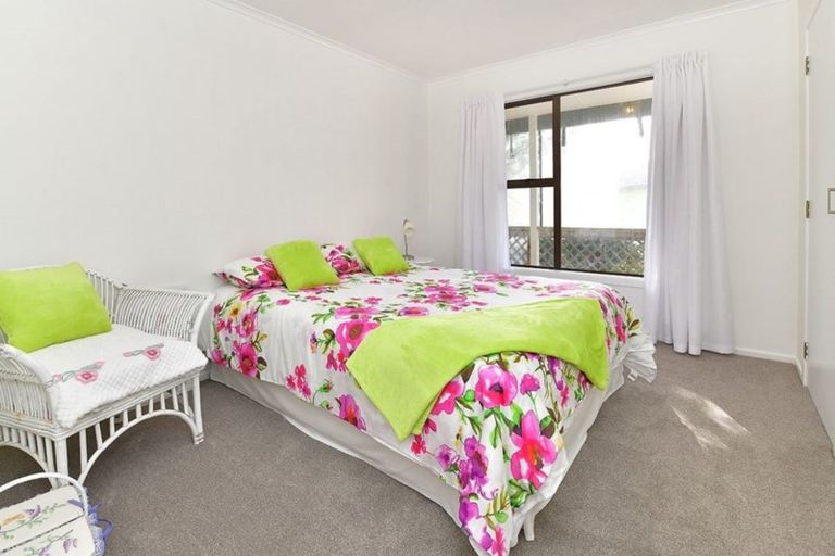 Photo of property in 14 Foster Crescent, Snells Beach, 0920