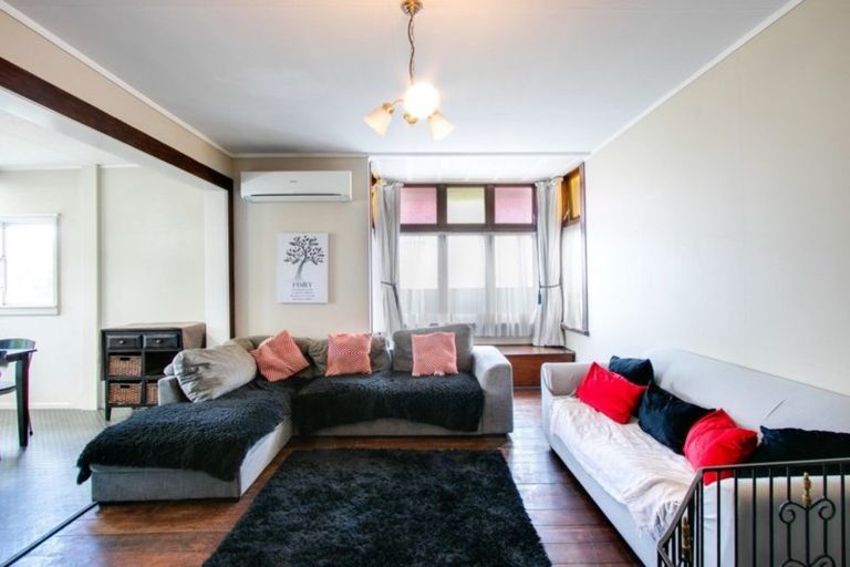 Photo of property in 101 Wellesley Road, Napier South, Napier, 4110