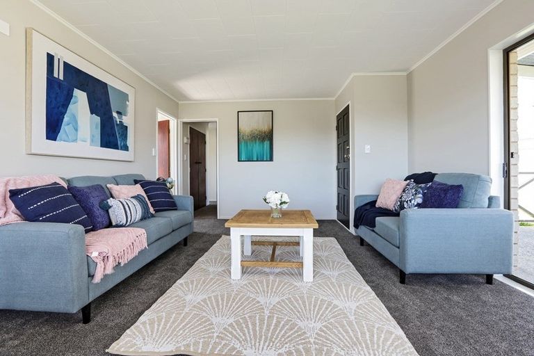 Photo of property in 13 Spriggs Crescent, Greenmeadows, Napier, 4112