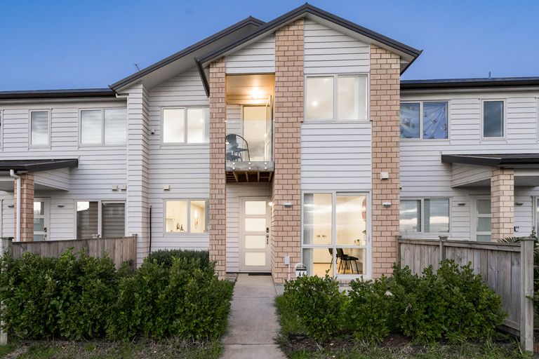 Photo of property in 66 Pencaitland Drive, Flat Bush, Auckland, 2019