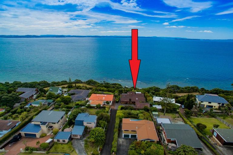 Photo of property in 60 Pacific Parade, Army Bay, Whangaparaoa, 0930