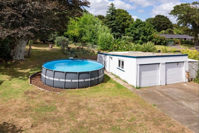 Photo of property in 11 Howden Street, Waiuku, 2123