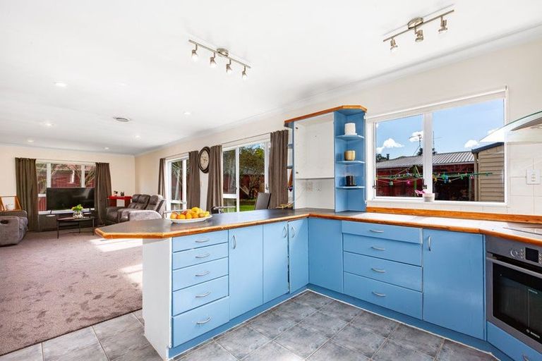 Photo of property in 3 Ipswich Grove, Wainuiomata, Lower Hutt, 5014