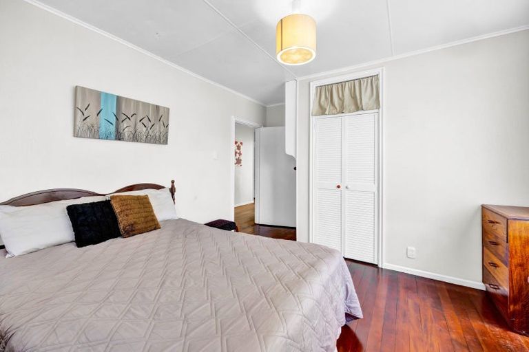 Photo of property in 14 List Street, Welbourn, New Plymouth, 4310