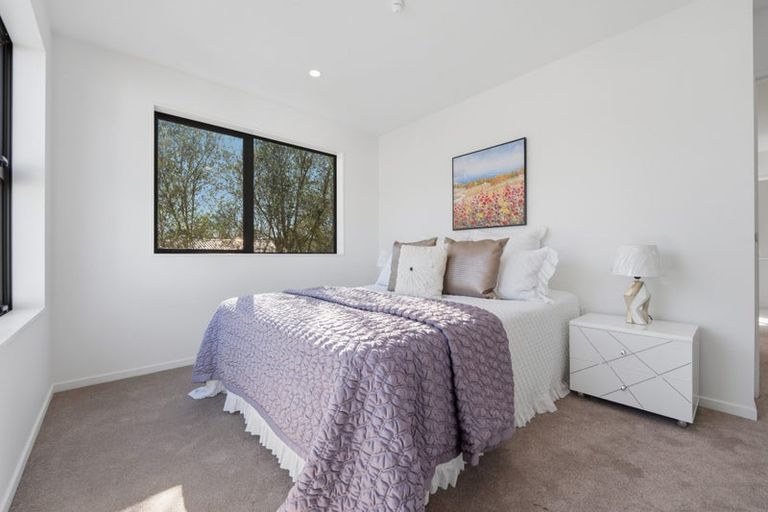 Photo of property in 3 Gill Avenue, Te Atatu Peninsula, Auckland, 0610