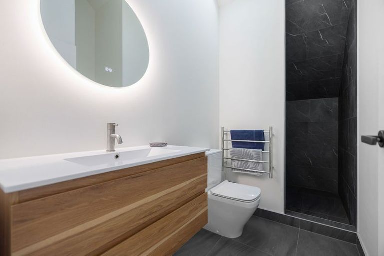 Photo of property in 2 Boulder Lane, Jacks Point, 9371