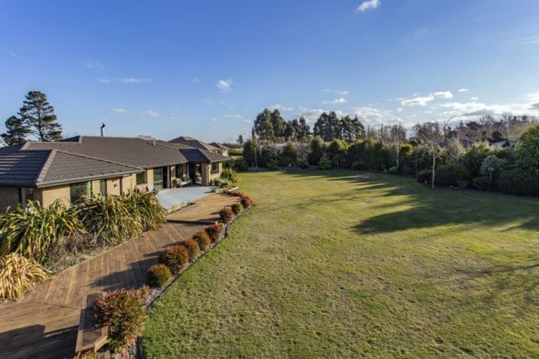 Photo of property in 17 Cheapside Street, Oxford, 7430