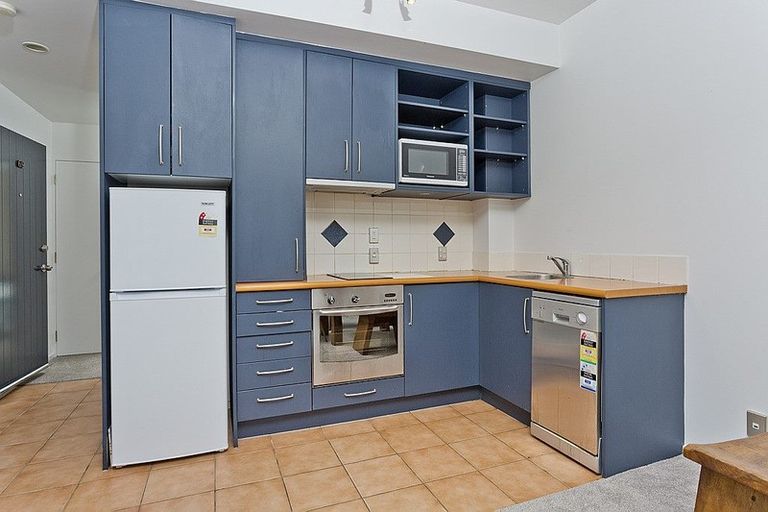 Photo of property in 69/2 Armoy Drive, East Tamaki, Auckland, 2016