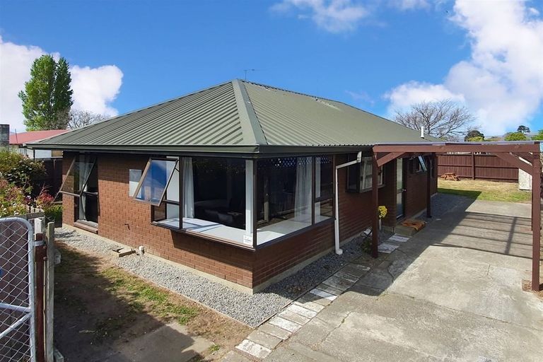 Photo of property in 370b Pages Road, Aranui, Christchurch, 8061