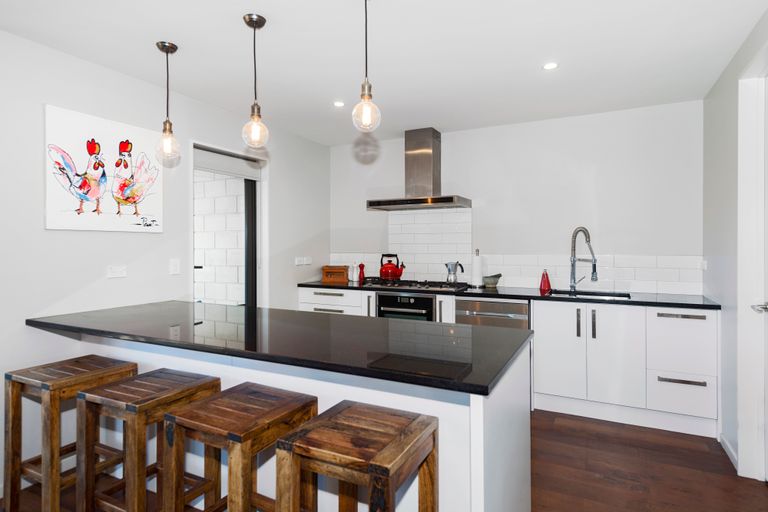 Photo of property in 79 Kennedys Bush Road, Halswell, Christchurch, 8025