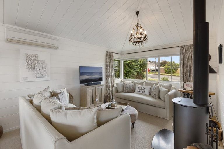 Photo of property in 27 Mcdonnell Street, Omokoroa, 3114