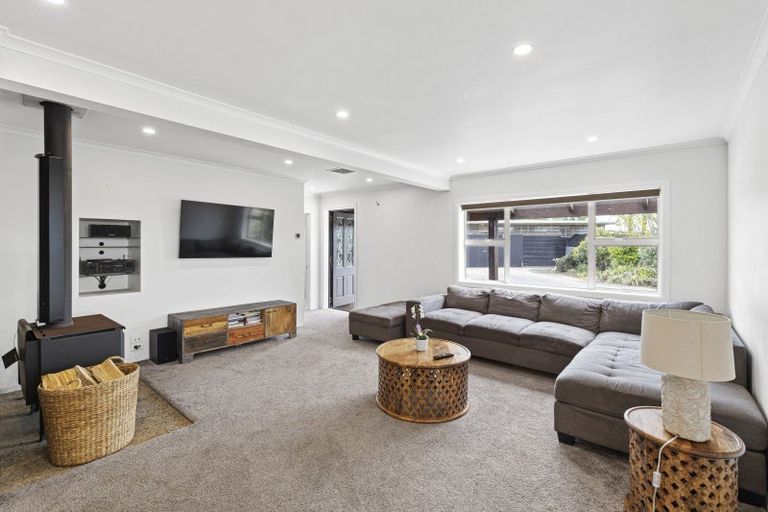Photo of property in 124 Lower King Road, Tarurutangi, New Plymouth, 4372