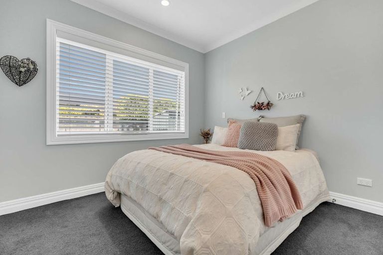 Photo of property in 57 Jarrett Terrace, Leamington, Cambridge, 3432