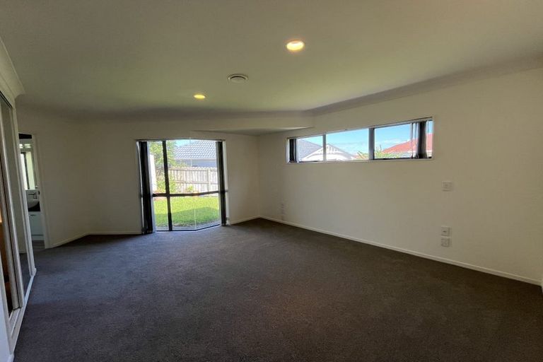 Photo of property in 3 Larkin Place, Somerville, Auckland, 2014