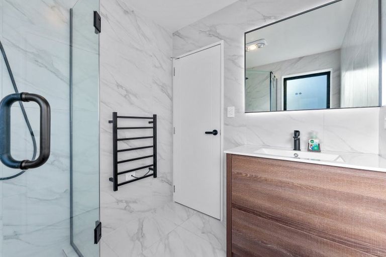 Photo of property in 20a Makomako Drive, Orewa, 0931