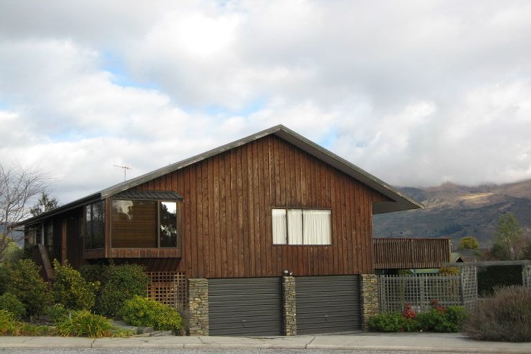 Photo of property in 11 Rowan Court, Wanaka, 9305