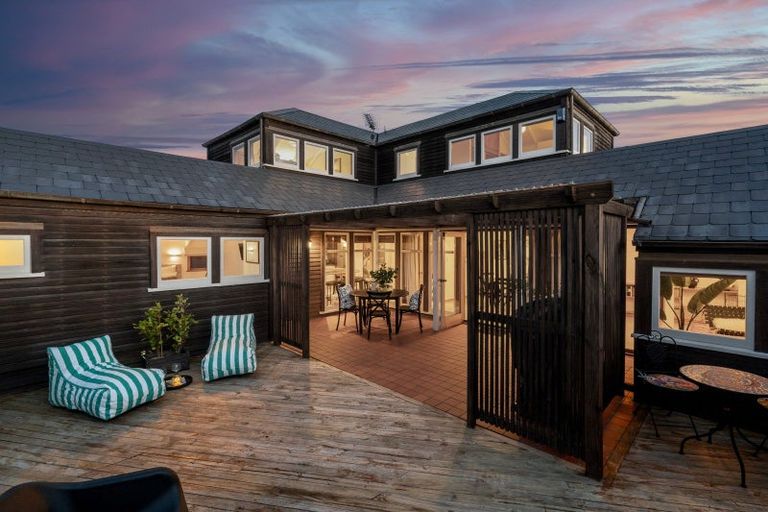 Photo of property in 24a Puriri Street, Miramar, Wellington, 6022