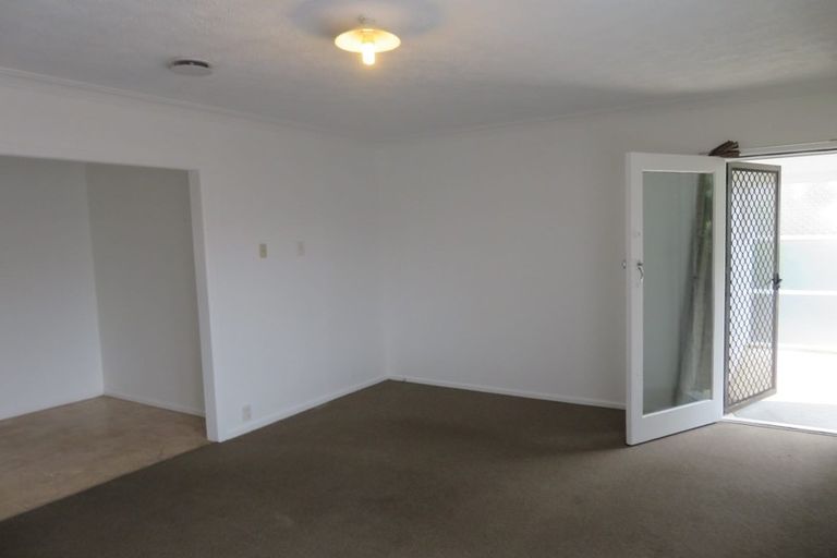 Photo of property in 2/108a Carruth Road, Papatoetoe, Auckland, 2025