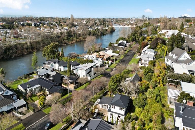 Photo of property in 37 Awatere Avenue, Beerescourt, Hamilton, 3200