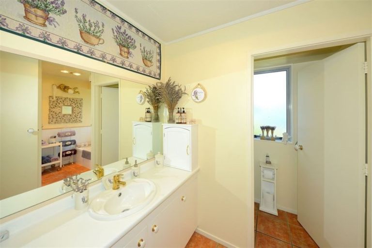 Photo of property in 60 Mcteigue Road, Halswell, Christchurch, 8025