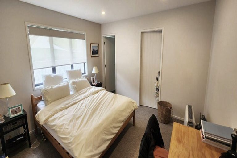 Photo of property in 5 Totarahoe Lane, Whalers Gate, New Plymouth, 4310