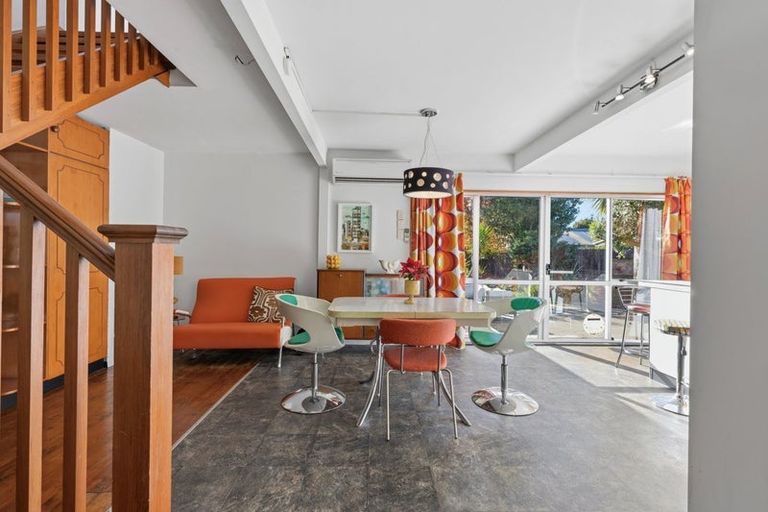 Photo of property in 18 Croziers Road, St Albans, Christchurch, 8052