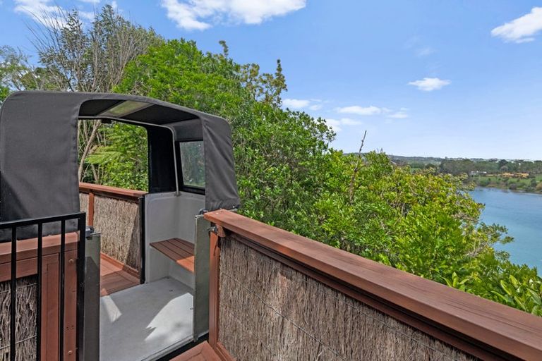 Photo of property in 59 Pohutukawa Avenue, Shelly Park, Auckland, 2014