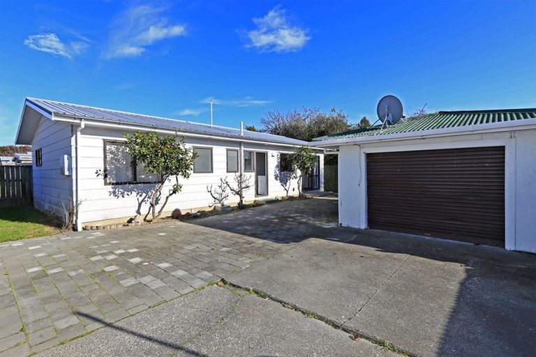 Photo of property in 17 Fleming Crescent, Maraenui, Napier, 4110