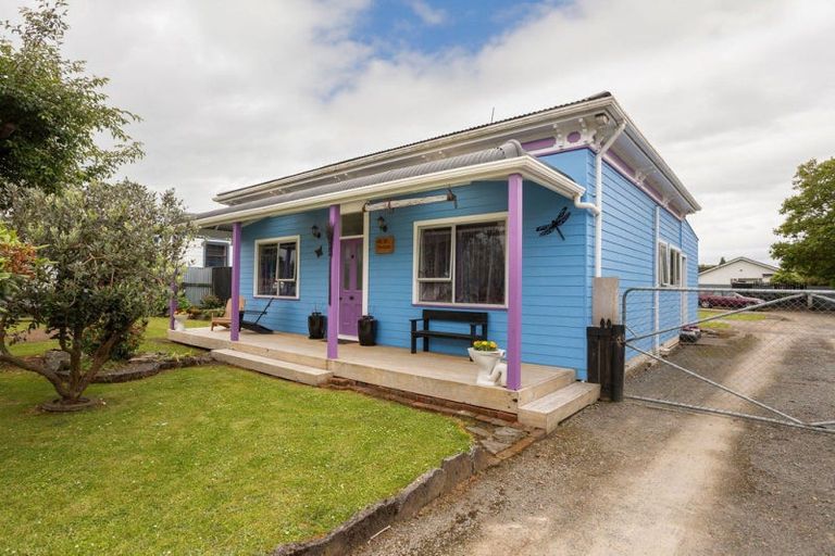 Photo of property in 18 Princess Street, Dannevirke, 4930