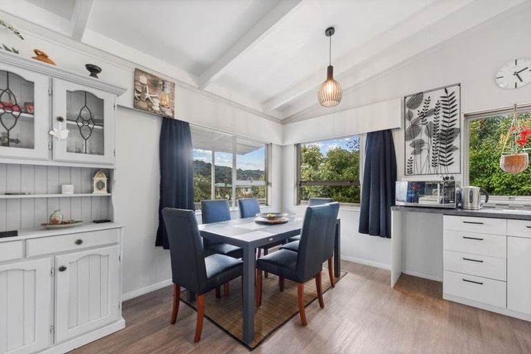 Photo of property in 50b Milton Terrace, Picton, 7220