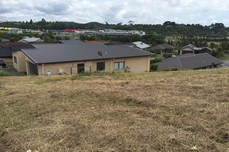 Photo of property in 19 Caldera Crescent, Pyes Pa, Tauranga, 3112