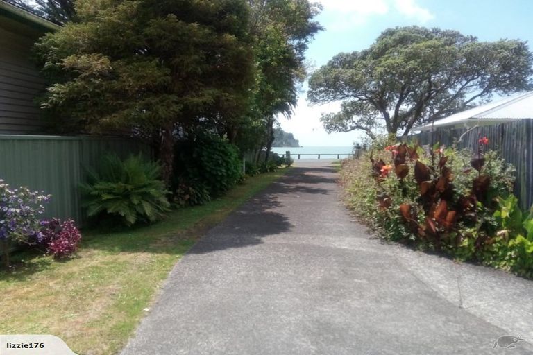 Photo of property in 11 Sandys Parade, Laingholm, Auckland, 0604