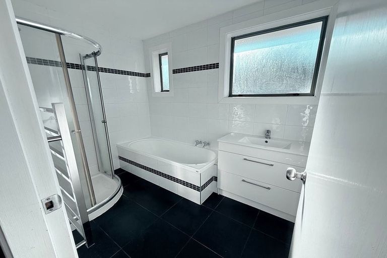 Photo of property in 224 Beach Road, North New Brighton, Christchurch, 8083