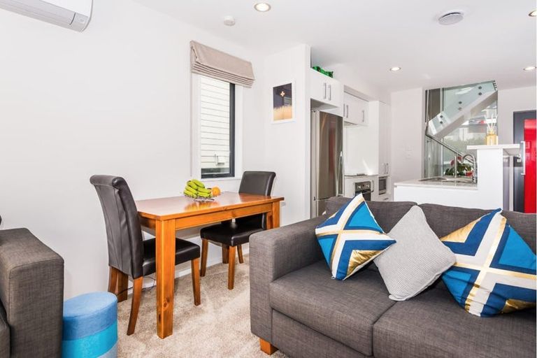 Photo of property in 48 Makamaka Lane, Albany Heights, Auckland, 0632