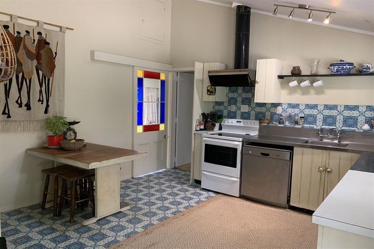 Photo of property in 225 Turkey Flat Road, Te Kopuru, 0391