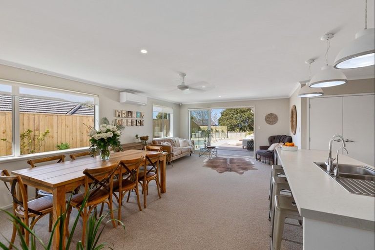 Photo of property in 43 Beachwood Drive, Hatfields Beach, Orewa, 0931