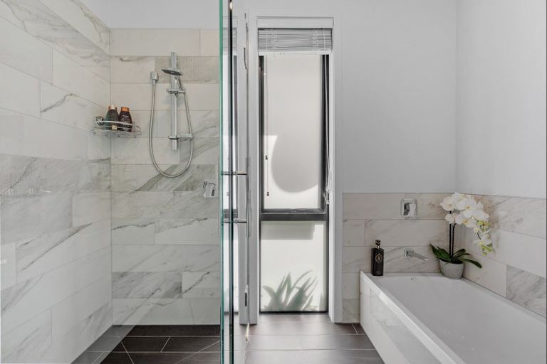 Photo of property in 16 Tamahunga Drive, Matakana, Warkworth, 0985