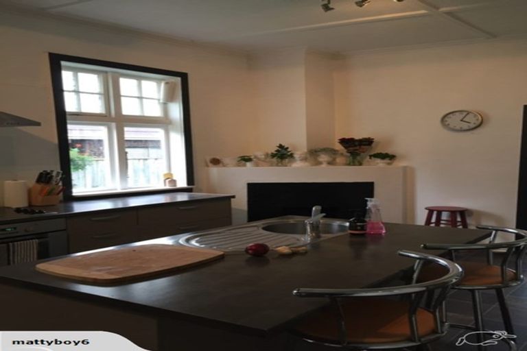 Photo of property in 6 Malcolm Street, Martinborough, 5711